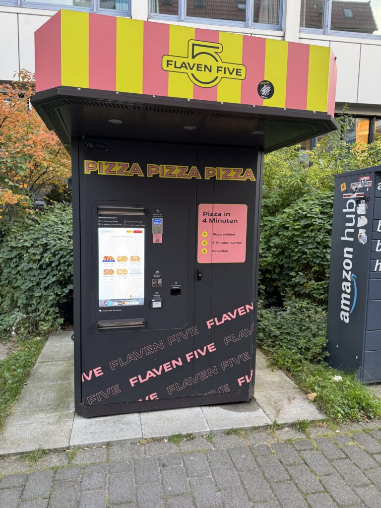 Pizzaautomat vor dem A&O HostelHammer Kirche
